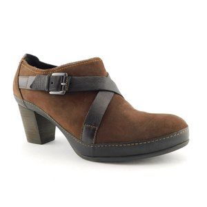 CLARKS Artisan Brown Nubuck Leather Buckle Strap Block Heel Ankle Boots 9